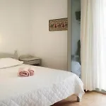Zanneta's House * Науса